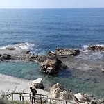 Athina In Front Of The Sea וילה חאניה