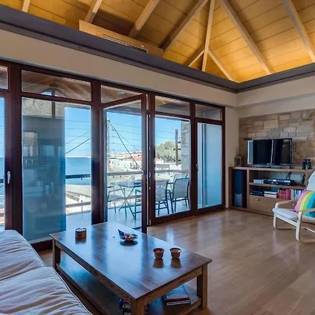 Villa Athina In Front Of The Sea *